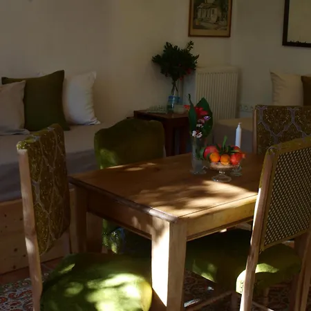 Spitaki λόχος 公寓