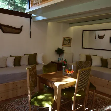 Spitaki λόχος Апартаменты *